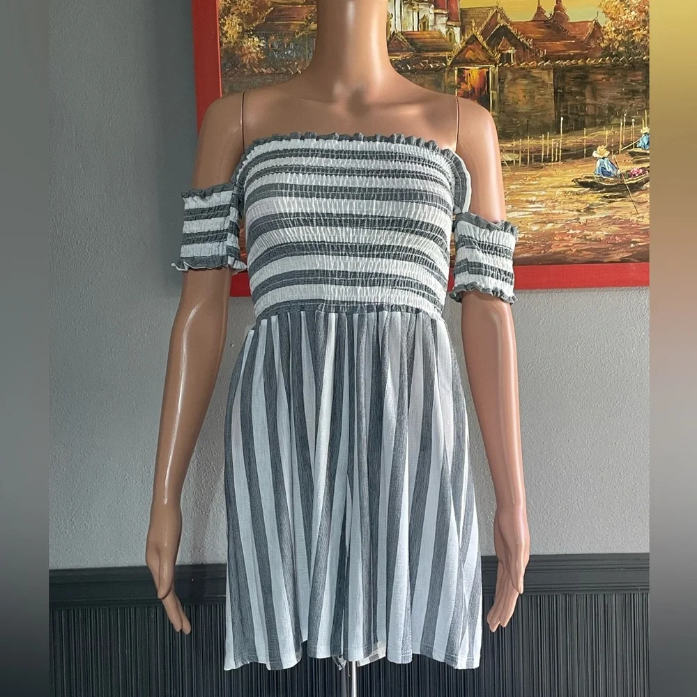 I JOAH Romper SZ - M - Picture 1 of 5